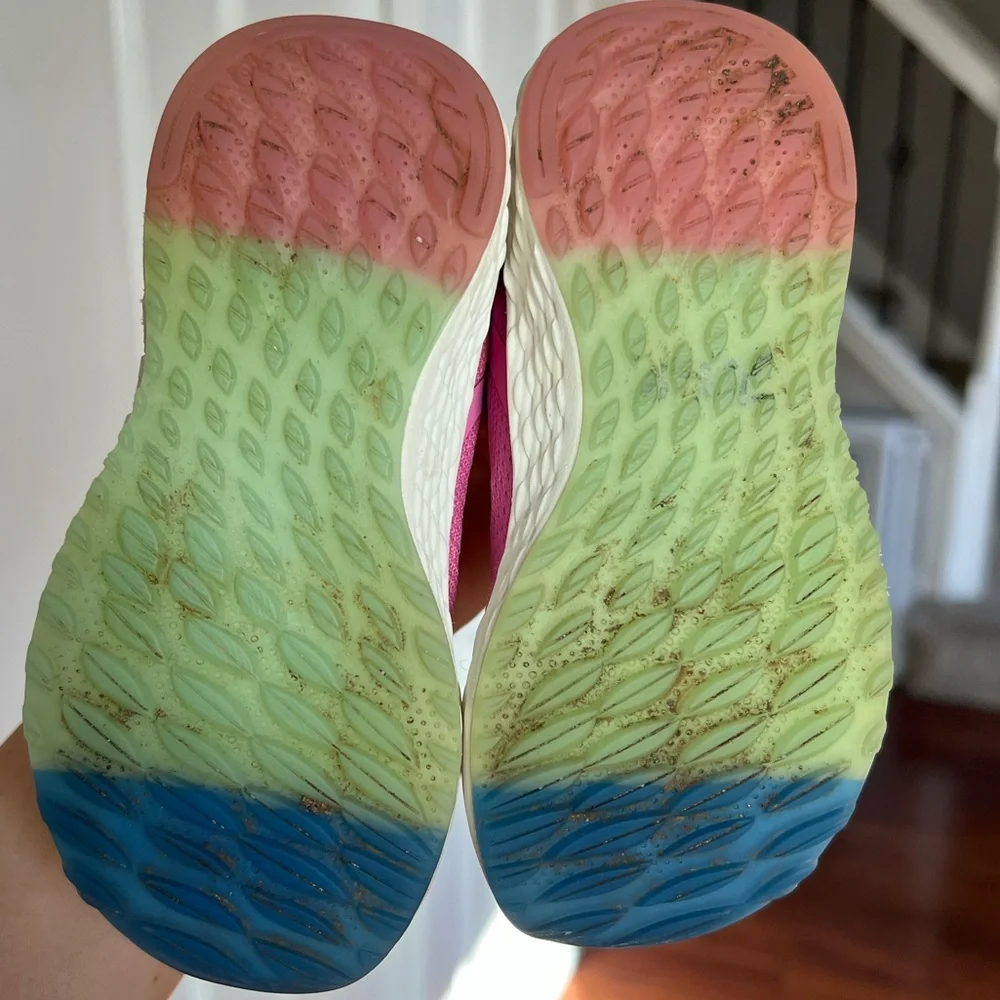 New Balance Toddler girl size 7 pink New Balance sneaker shoe blue details EUC - Picture 5 of 12